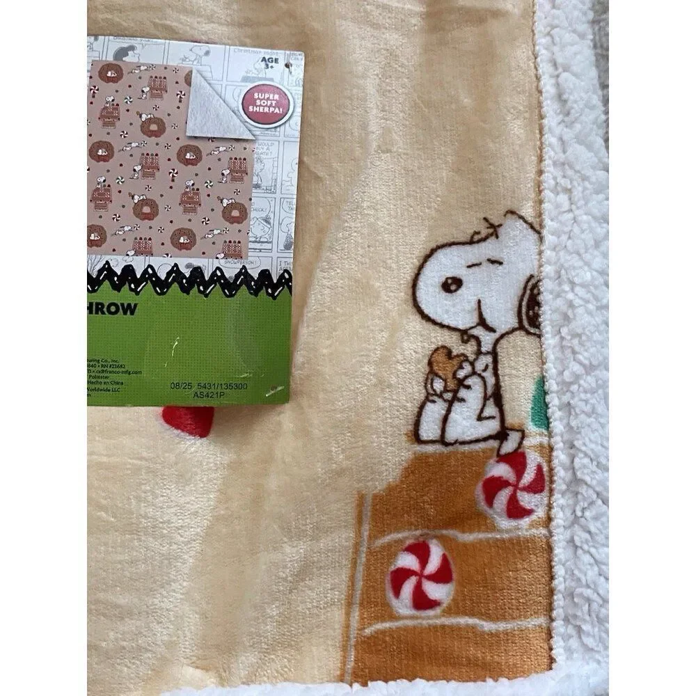 Peanuts Snoopy Sherpa‎ Backed Throw Blanket Gingerbread House Christmas 50X60”